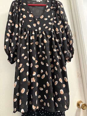 Black & Tan Spot Chiffon Womens Dress
Umgee